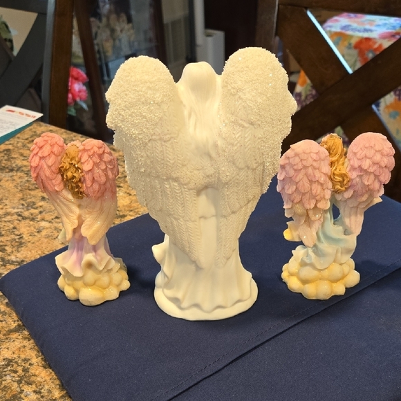 IAC International Pink and White Angel Accent Decor - Picture 2 of 15